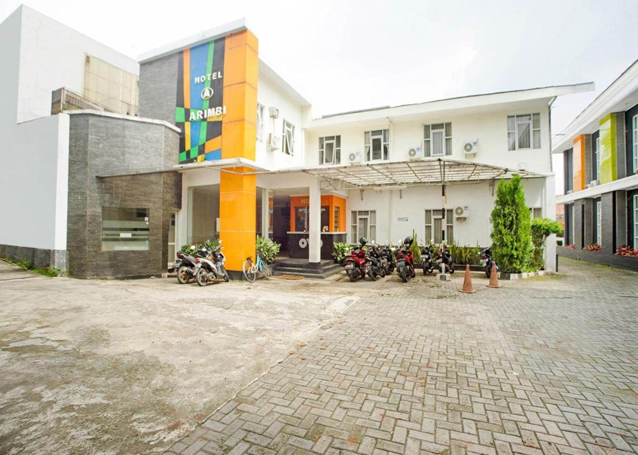 Oyo 2554 Hotel Arimbi Lama Dewi Sartika Bandung Exterior photo